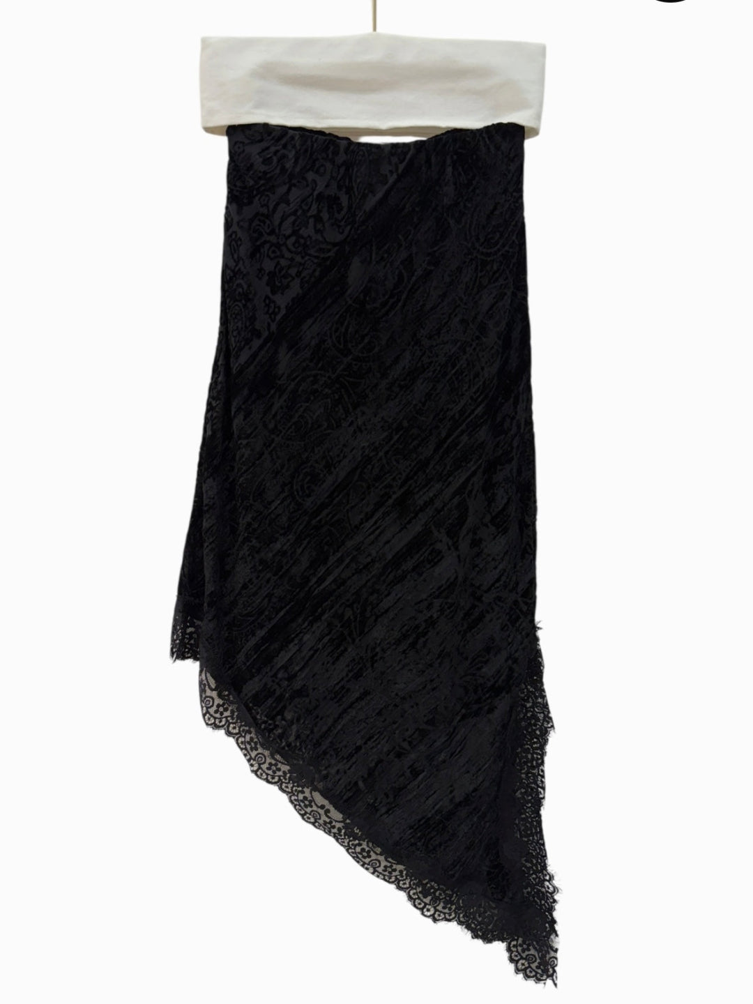 Jupe velour et dentelle